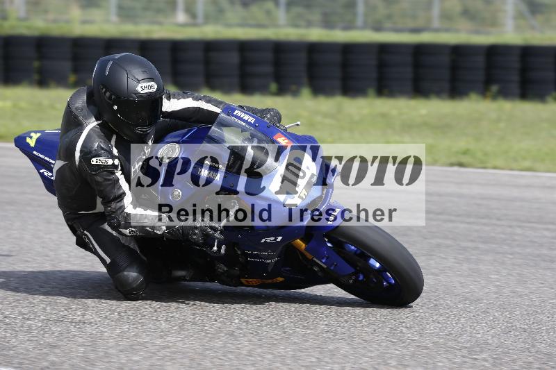Archiv-2025/53 16.09.2025 Track Day Domi Aegerter ADR/Gruppe rot/10